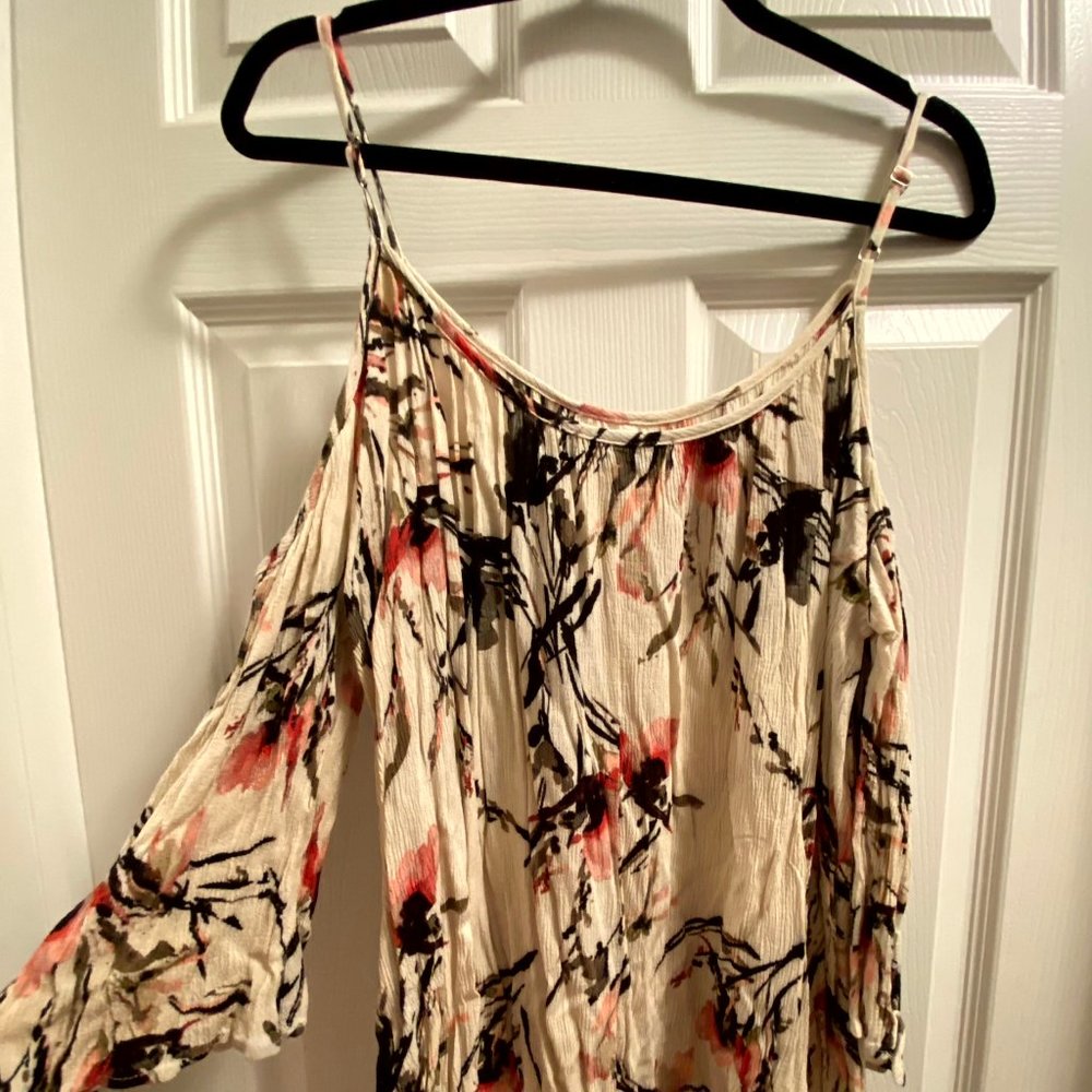 Floral Pleated Short Mini Dress or Tunic with Flowy Sleeves and Cut-out Shoulder